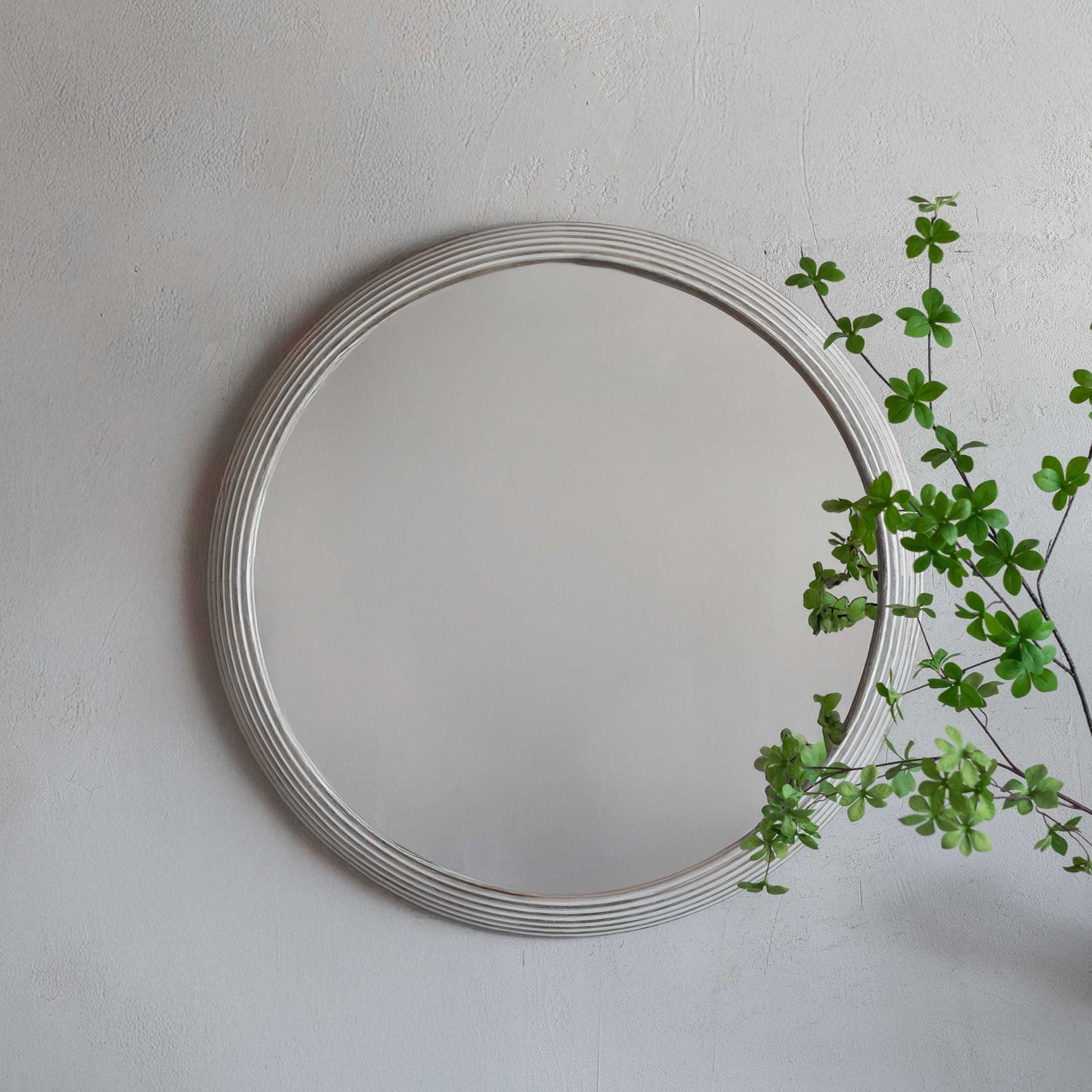Round White Round Wall Mirror